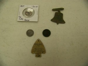 1857 seated dime, bell shaped medal, 1909O Barber dime, 1900 Indian cent, 1934 Ford Exposition token